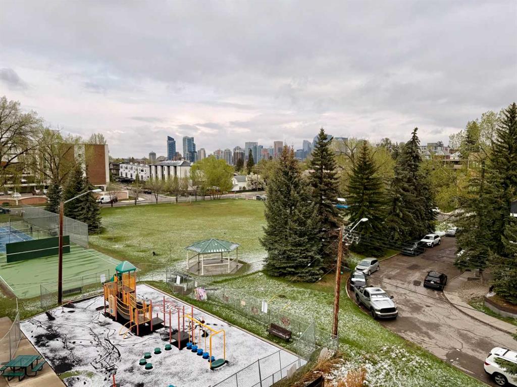 Picture for 302, 2508 17 Street SW