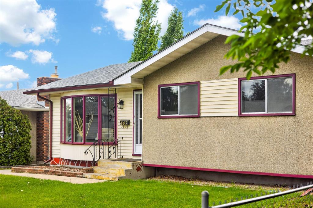 Picture for 847 Raynard Crescent SE