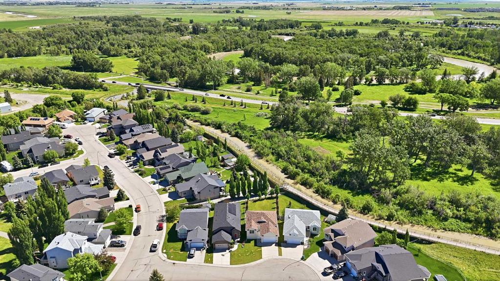 Picture for 408 Lineham Acres Bay NW