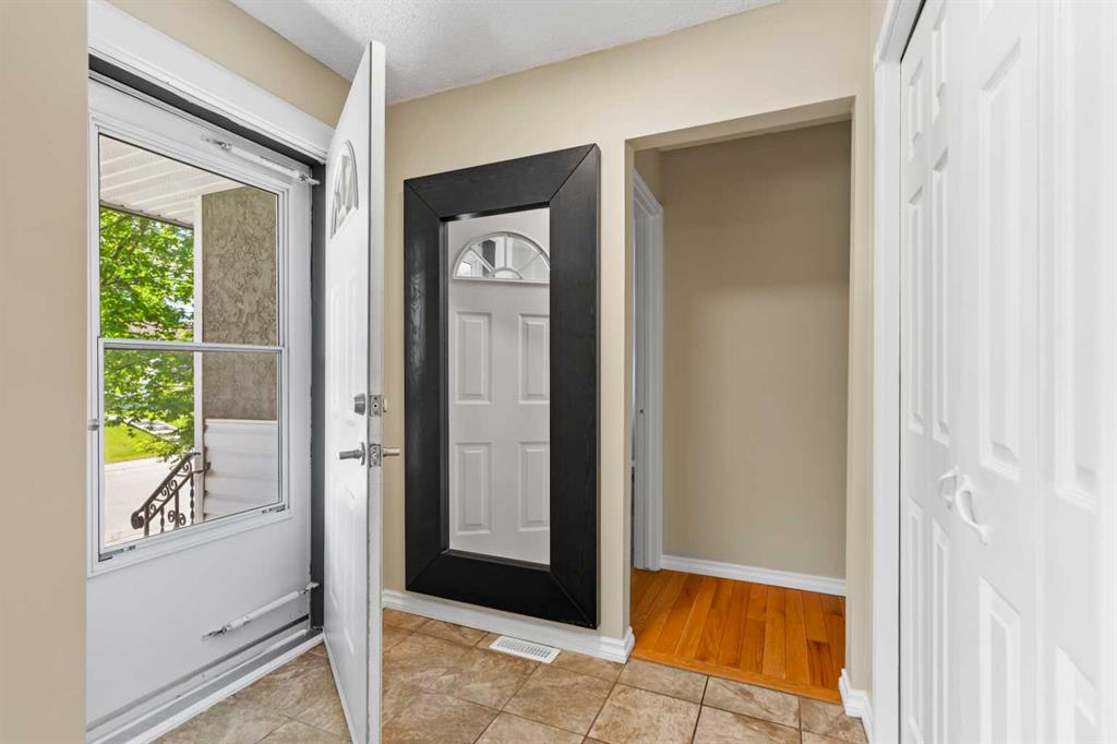 Picture for 3243 Dover Crescent SE