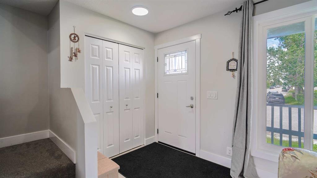 Picture for 164 Castlegreen Close NE