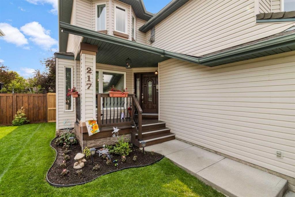Picture for 217 Douglas Glen Close SE