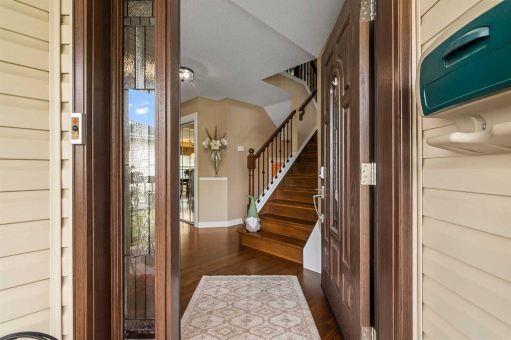 Picture for 217 Douglas Glen Close SE