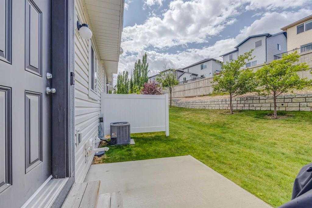 Picture for 136 Pantego Lane NW https://www.cirrealty.ca/reb/creb/01/A2266901_8.jpg
