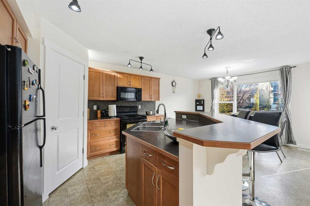 Picture for 217 coopers Grove SW https://www.cirrealty.ca/reb/creb/01/A2267001_18.jpg