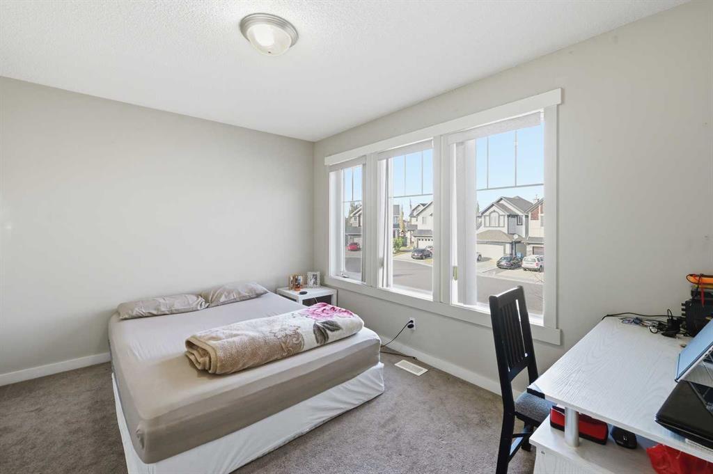 Picture for 217 coopers Grove SW https://www.cirrealty.ca/reb/creb/01/A2267001_28.jpg