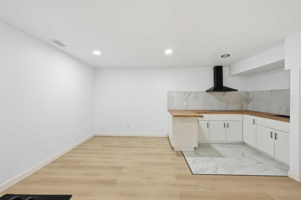 Picture for 217 coopers Grove SW https://www.cirrealty.ca/reb/creb/01/A2267001_33.jpg