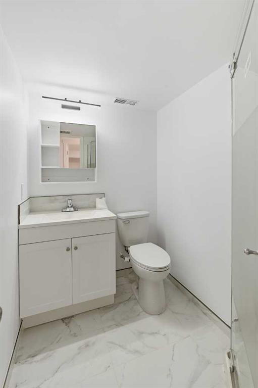 Picture for 217 coopers Grove SW https://www.cirrealty.ca/reb/creb/01/A2267001_40.jpg