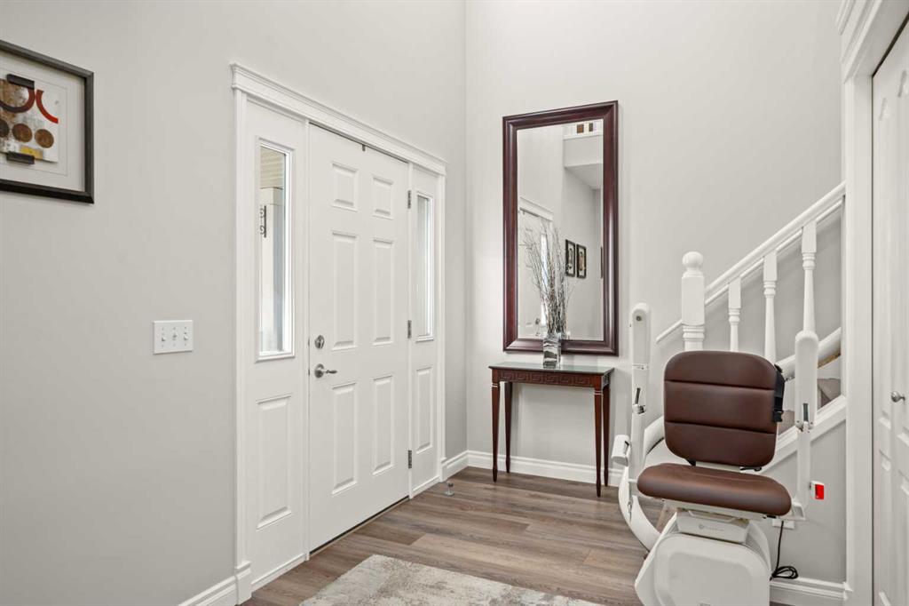 Picture for 201 Westmount Bay 