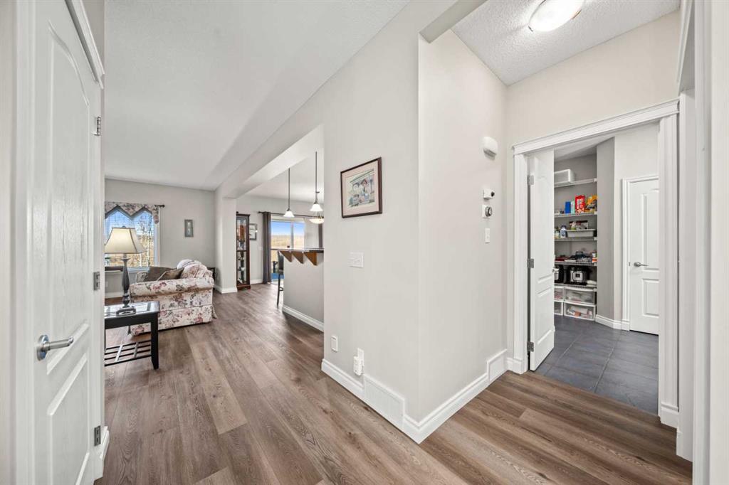 Picture for 201 Westmount Bay 