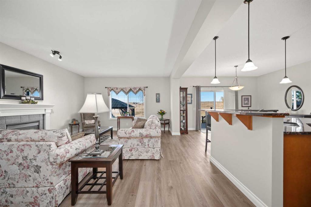 Picture for 201 Westmount Bay 