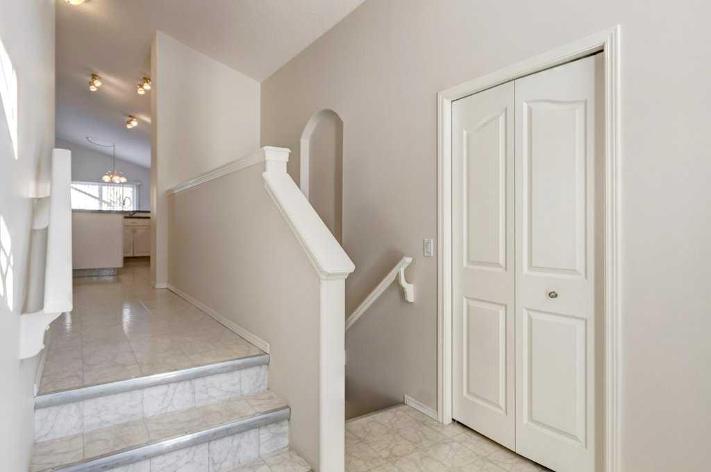 Picture for 36 Brightondale Crescent SE