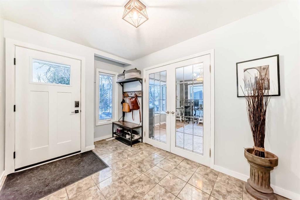 Picture for 107 Fawn Crescent SE