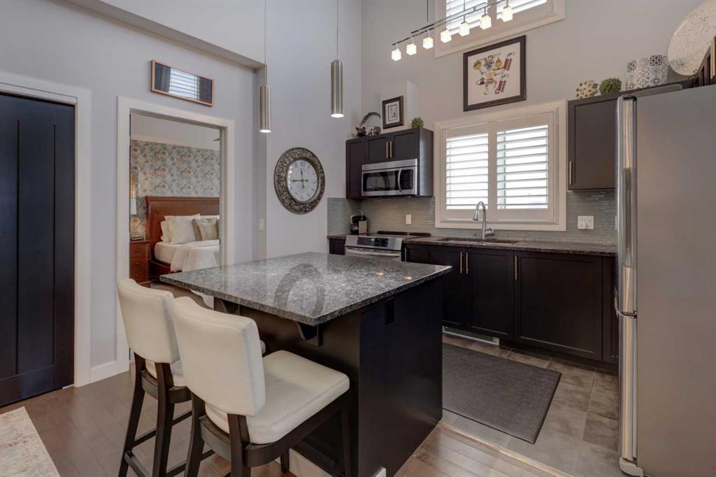 Picture for 2431, 604 East Lake Boulevard NE