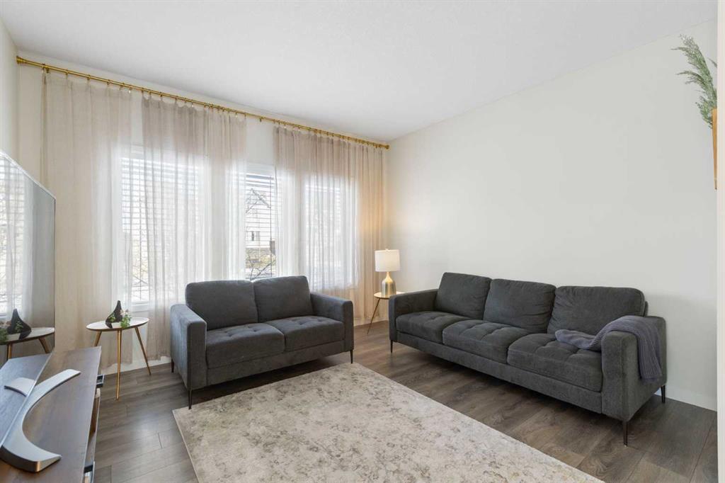 Picture for 147 Marquis Green SE