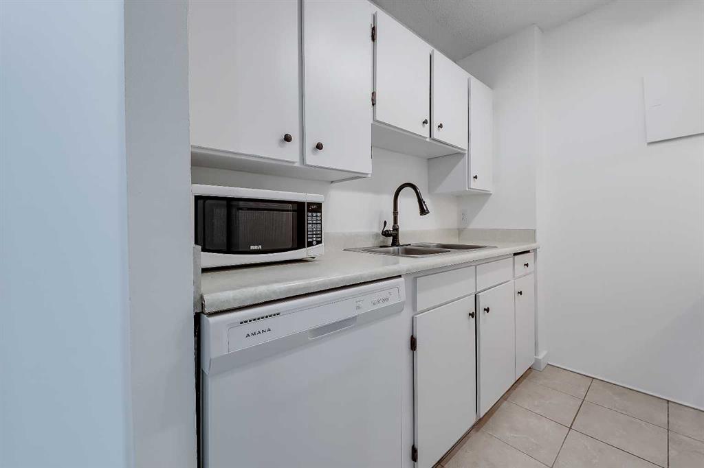 Picture for 901, 4944 Dalton Drive NW