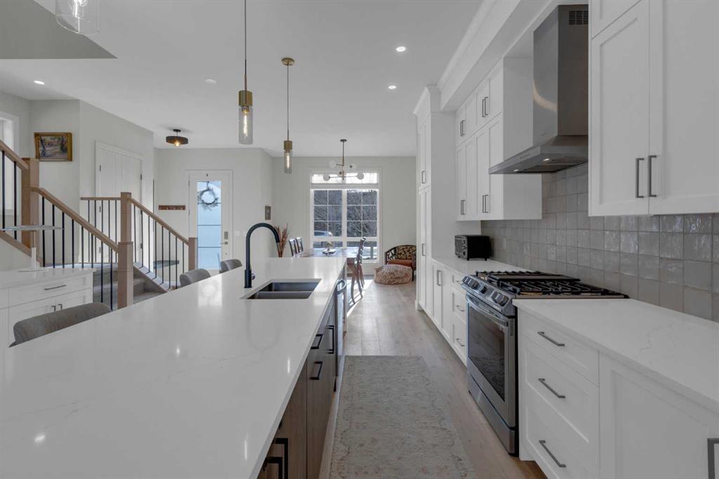 Picture for 7712 36 Avenue NW