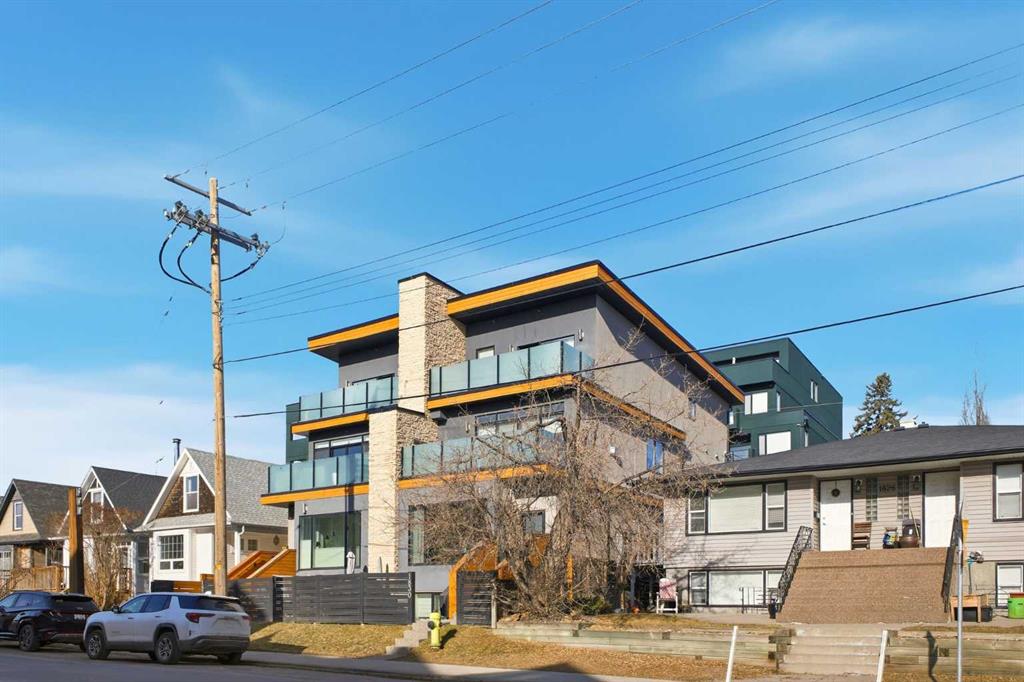 Picture for 2, 1830 34 Avenue SW