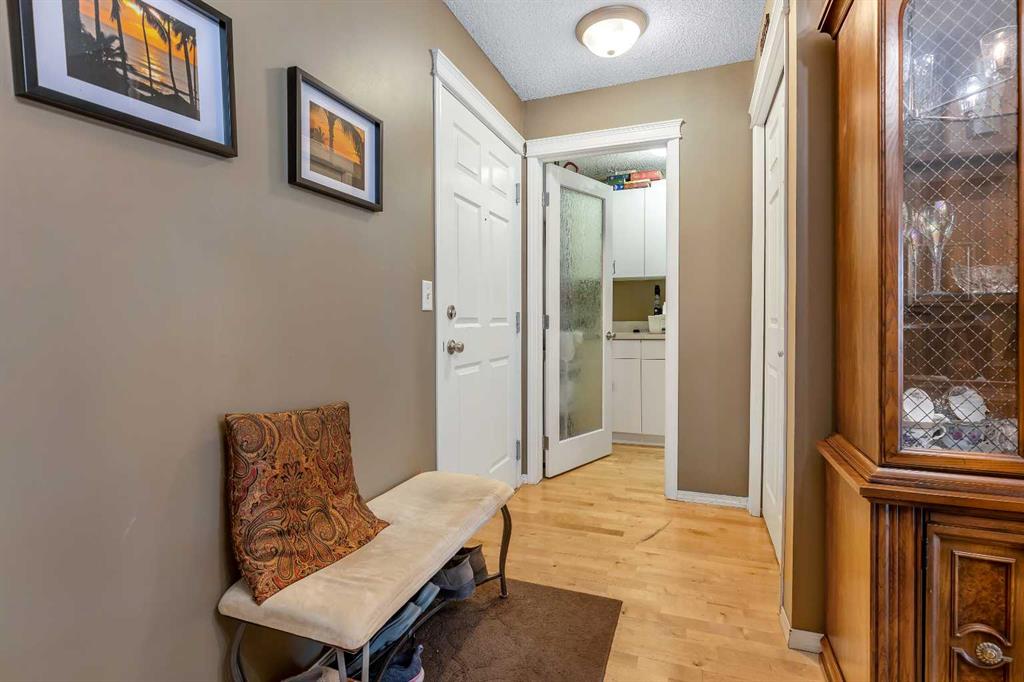 Picture for 6113, 70 Panamount Drive NW