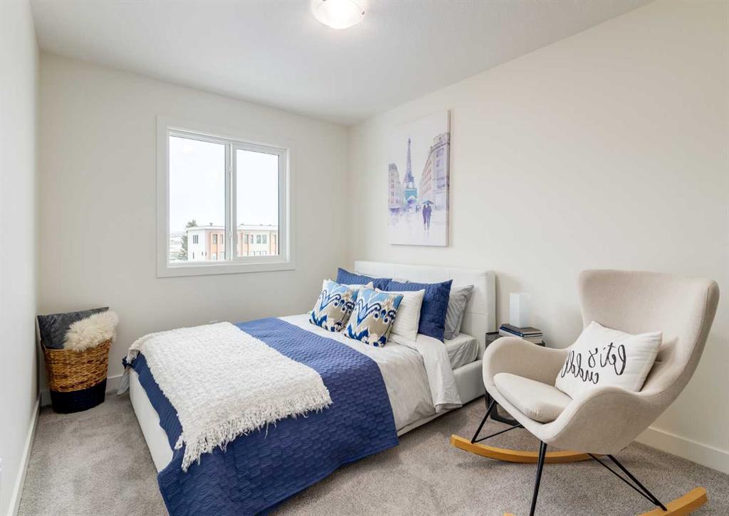 Picture for 320 Edgefield Close 