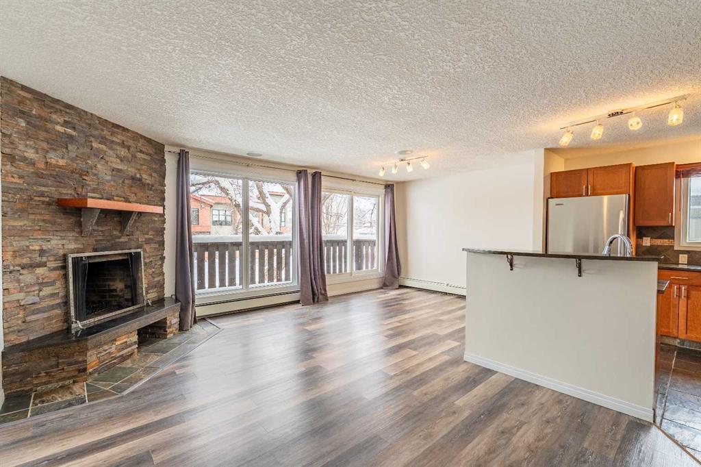 Picture for 135 27 Avenue NE