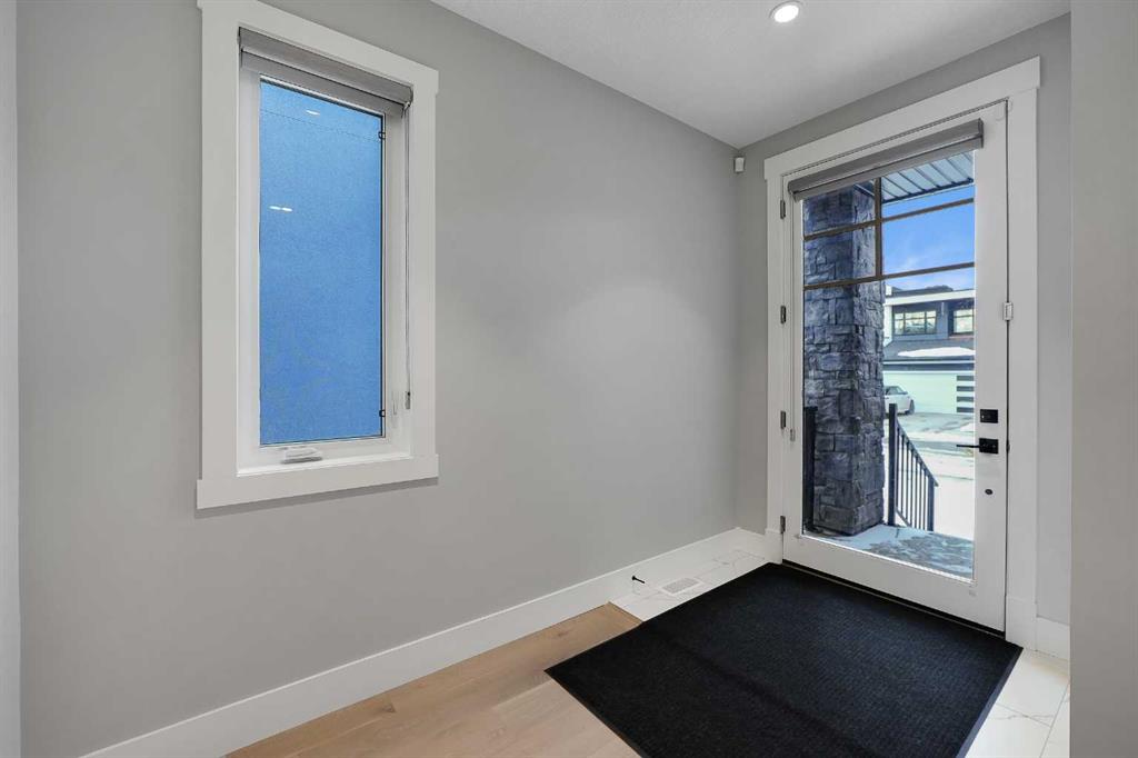 Picture for 106 Rock Lake Heights NW