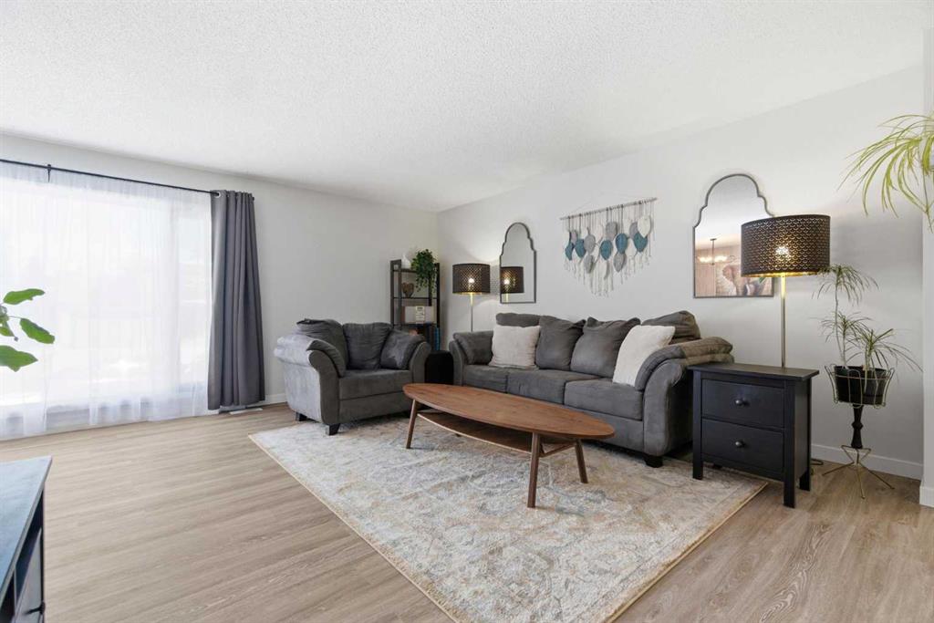 Picture for 7 Woodmont Rise SW