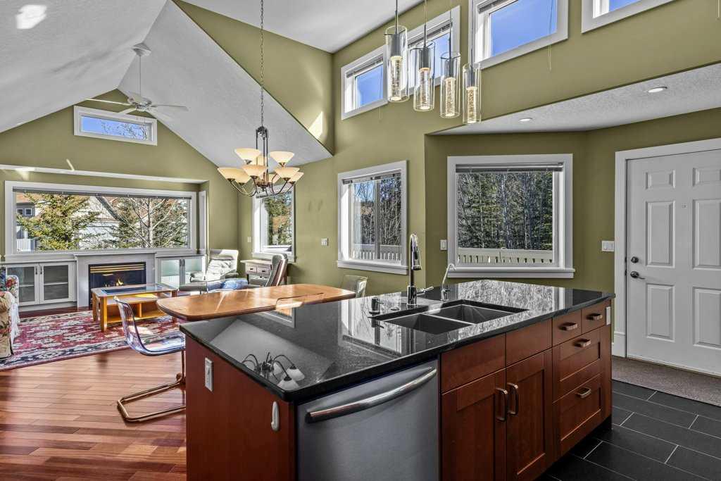 Picture for 49, 127 Carey  