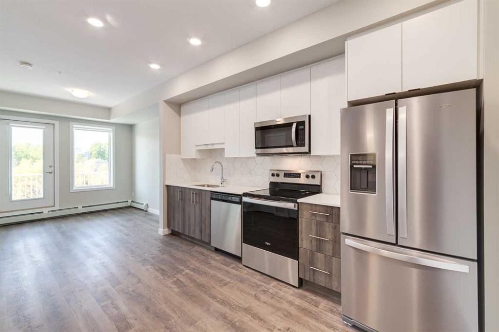 Picture for 212, 1605 17 Street SE