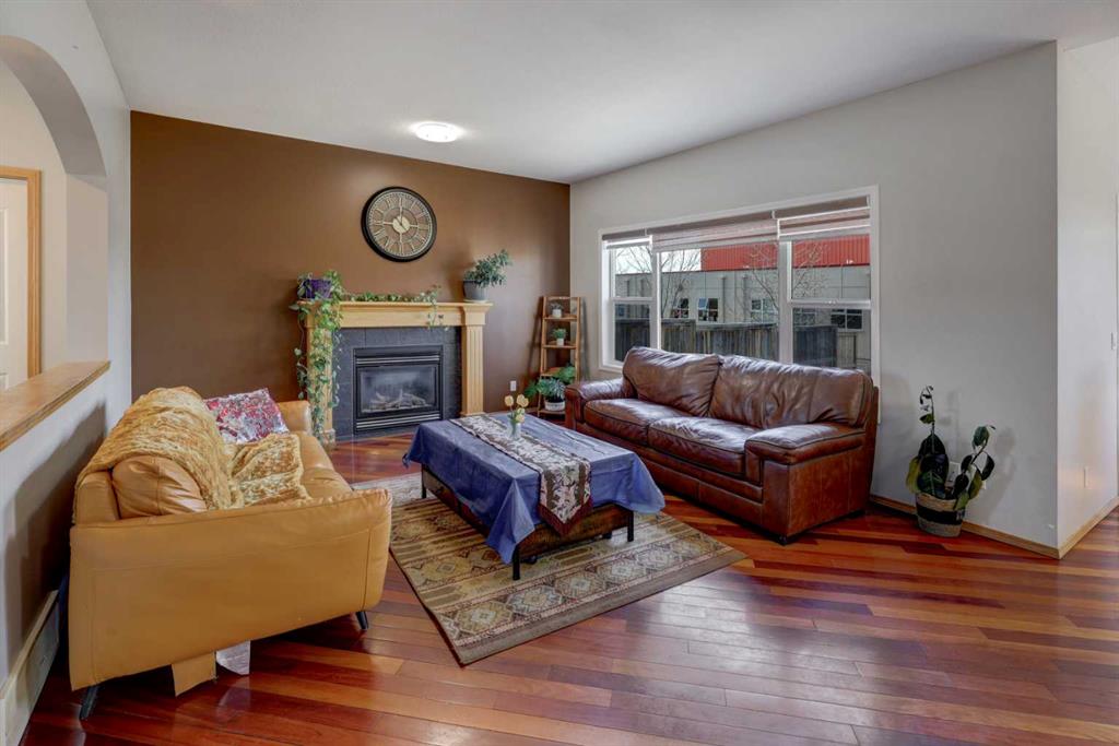 Picture for 17 Royal Birch Way NW