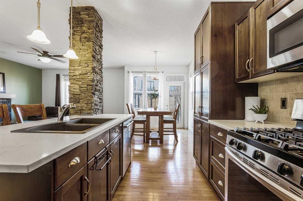 Picture for 76 Heritage Hill 