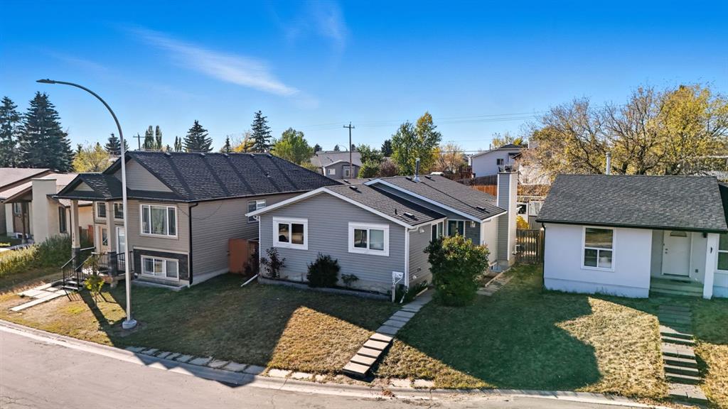 Picture for 108 Falchurch Crescent NE