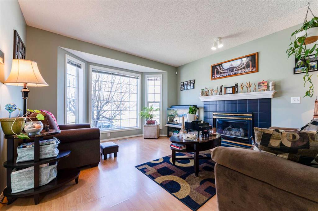 Picture for 198 Somerside Park SW