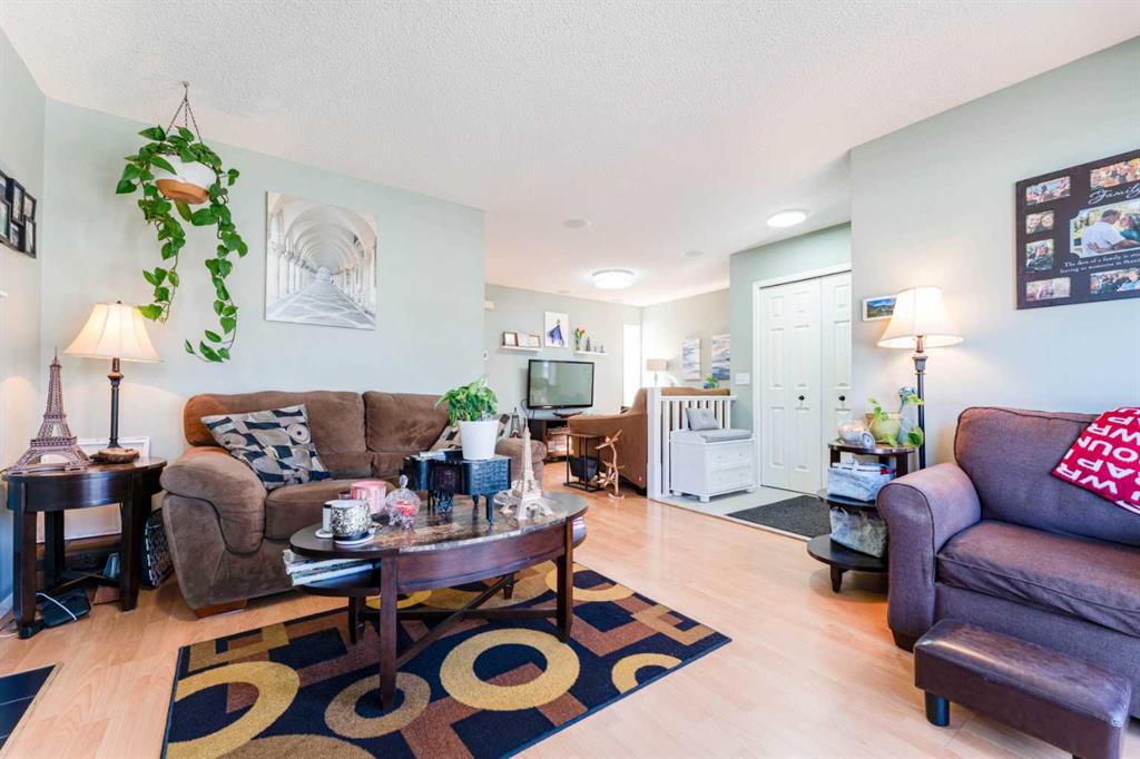 Picture for 198 Somerside Park SW