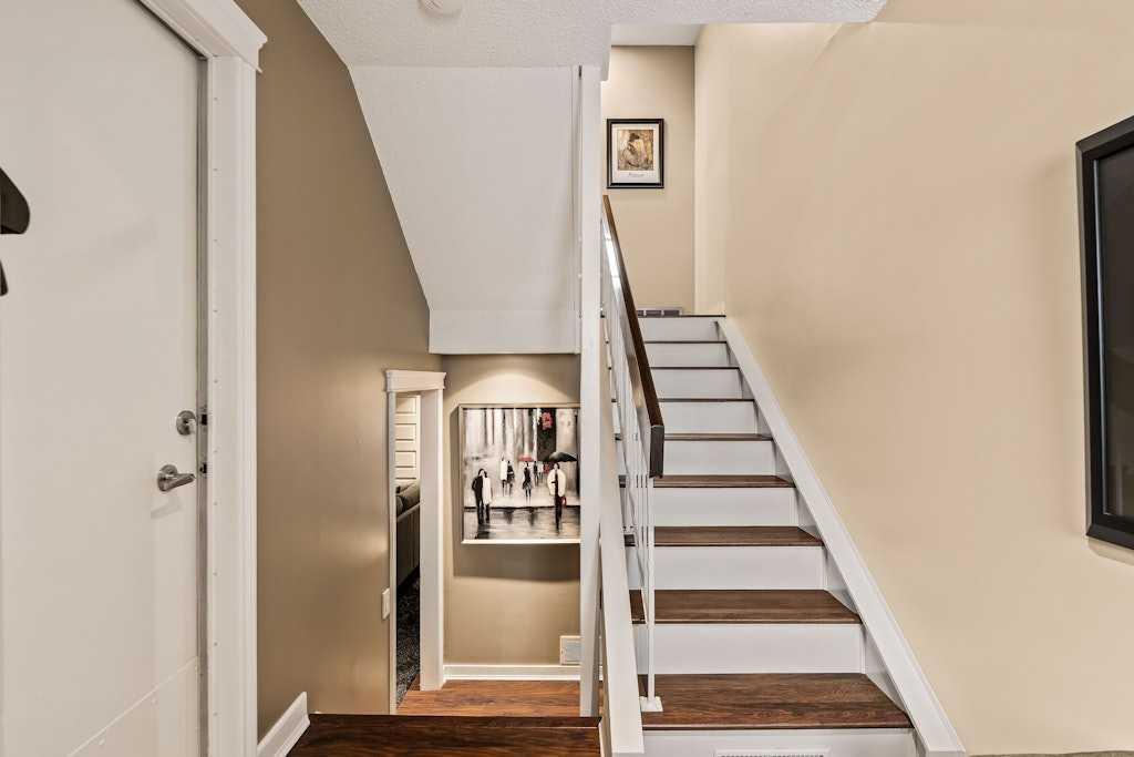 Picture for 99 Brae Glen Lane SW