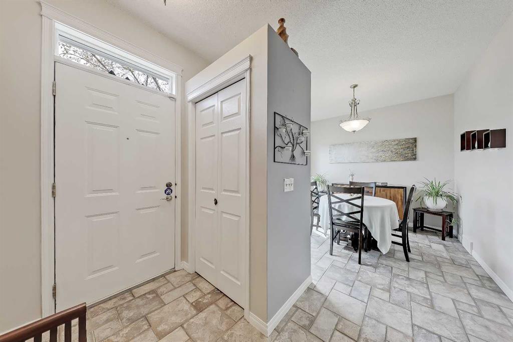 Picture for 48 Promenade Way SE