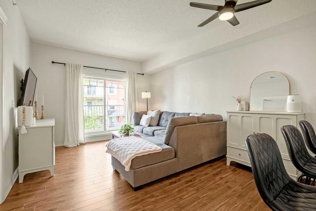 Picture for 3313, 70 Panamount Drive NW