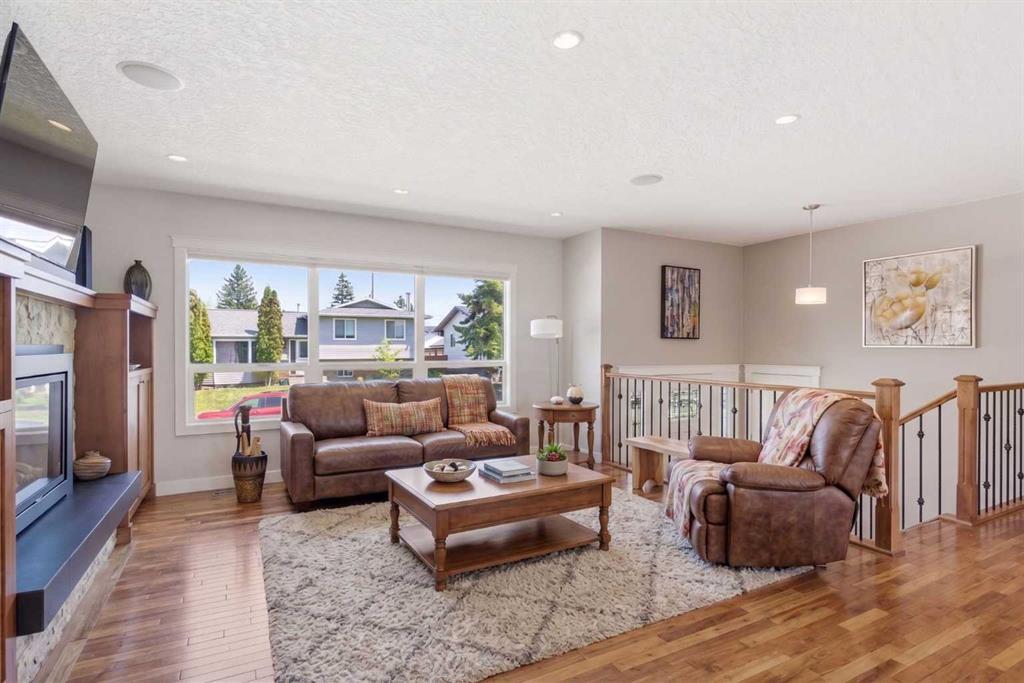 Picture for 351 Queen Charlotte Road SE
