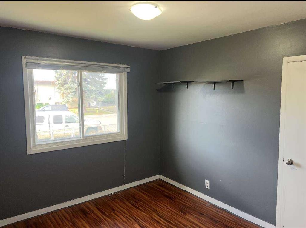 Picture for 1820 41 Street SE