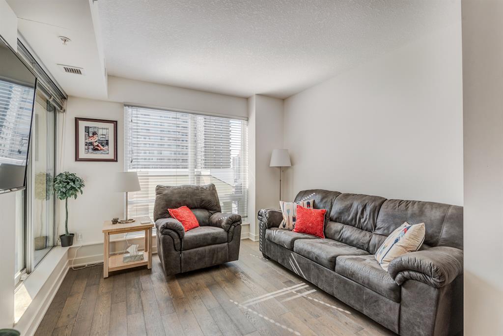      1010, 930 6 Avenue SW , Calgary, 0046   ,T2P 1J3 ;  Listing Number: MLS A2032902