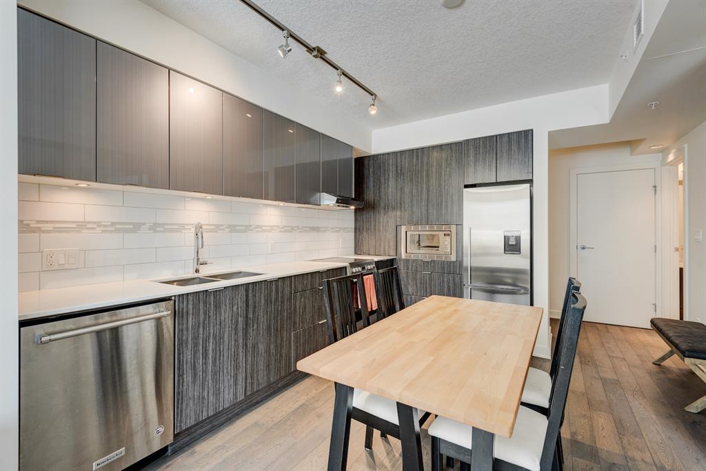      1010, 930 6 Avenue SW , Calgary, 0046   ,T2P 1J3 ;  Listing Number: MLS A2032902