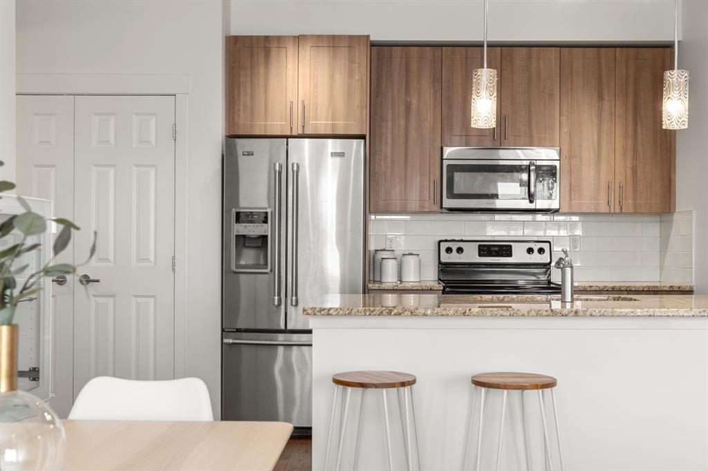Picture for 2401, 99 Copperstone Park SE https://www.cirrealty.ca/reb/creb/02/A2264802_10.jpg
