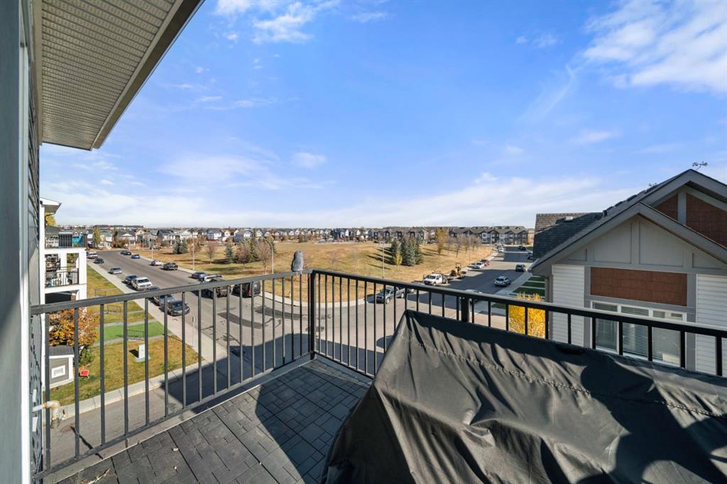 Picture for 2401, 99 Copperstone Park SE https://www.cirrealty.ca/reb/creb/02/A2264802_21.jpg