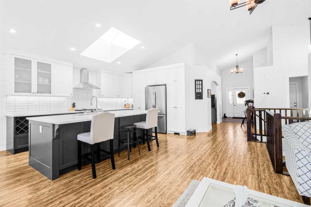 Picture for 811 Boulder Creek Drive SE https://www.cirrealty.ca/reb/creb/02/A2265702_12.jpg