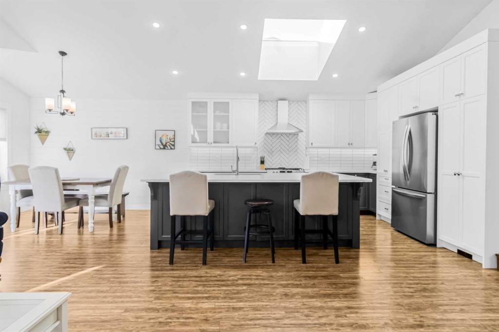 Picture for 811 Boulder Creek Drive SE https://www.cirrealty.ca/reb/creb/02/A2265702_13.jpg