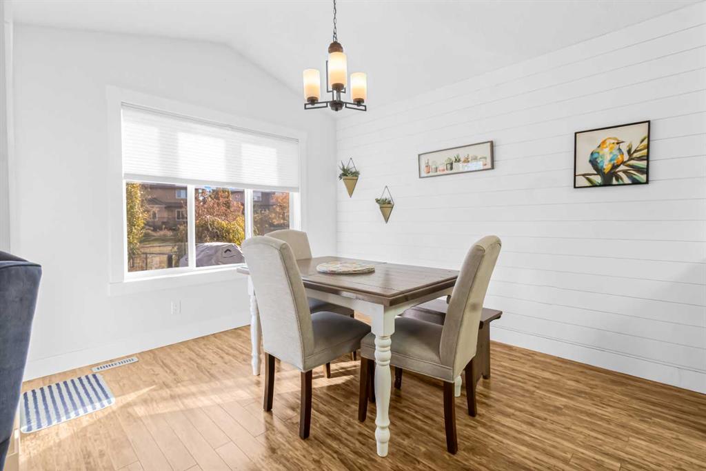 Picture for 811 Boulder Creek Drive SE https://www.cirrealty.ca/reb/creb/02/A2265702_18.jpg