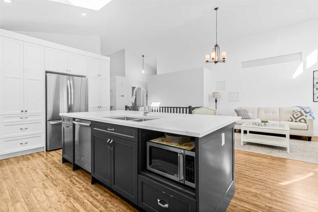 Picture for 811 Boulder Creek Drive SE https://www.cirrealty.ca/reb/creb/02/A2265702_21.jpg