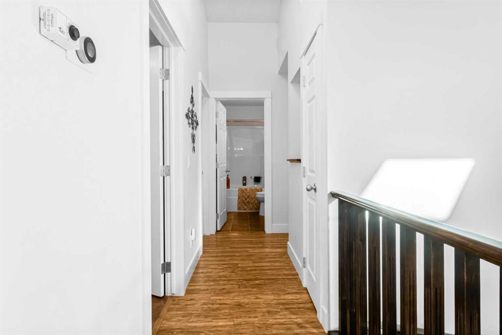 Picture for 811 Boulder Creek Drive SE https://www.cirrealty.ca/reb/creb/02/A2265702_24.jpg