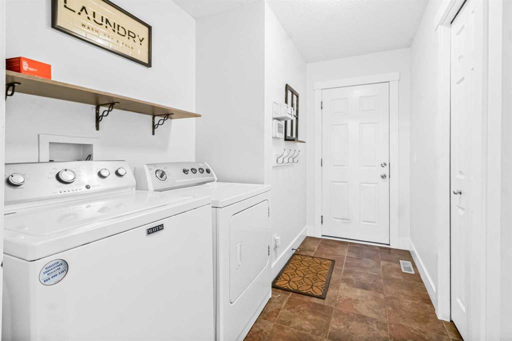 Picture for 811 Boulder Creek Drive SE https://www.cirrealty.ca/reb/creb/02/A2265702_25.jpg