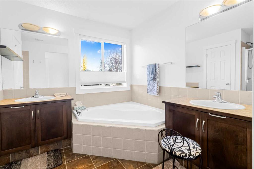 Picture for 811 Boulder Creek Drive SE https://www.cirrealty.ca/reb/creb/02/A2265702_29.jpg